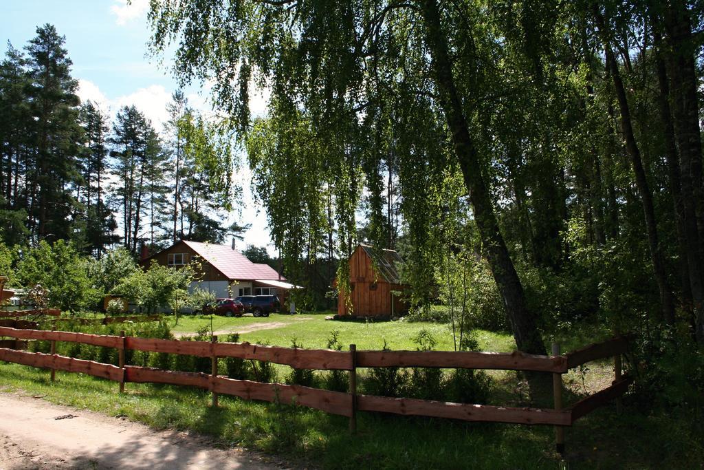Nature Retreat "Upes Dizvietas" Kraslava Exterior photo